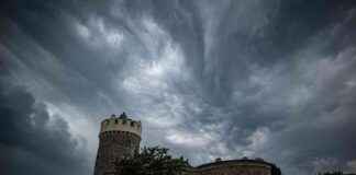 Severe Thunderstorm Warning issued by Met Office for deteriorating weather conditions news-01092024-001859