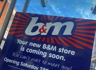 Exciting New B&M Store Opening in Warrington Town Centre news-19082024-102710