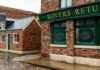 Coronation Street Star Abruptly Departs After Violent Confrontation news-23082024-233354