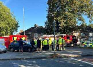 Live Updates: Main Road Blocked Due to Crash news-17092024-121158