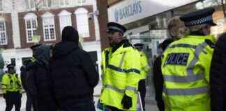 Pair Arrested for Shoplifting in Undercover Operation – Retail Theft Crackdown news-19092024-005809