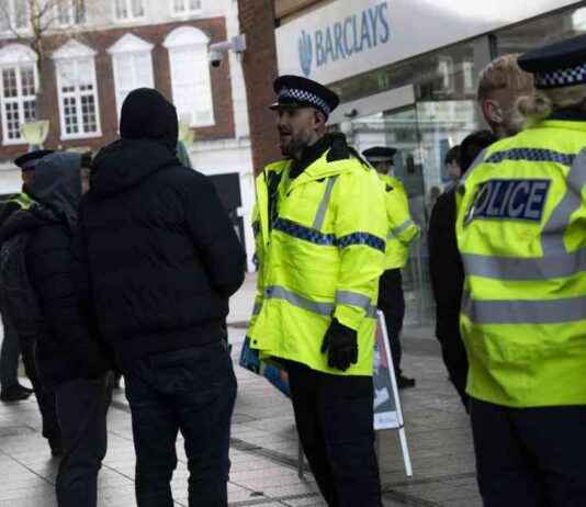 Pair Arrested for Shoplifting in Undercover Operation – Retail Theft Crackdown news-19092024-005809