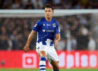 Liverpool urged to make decision on Zubimendi transfer as Slot offers January opportunity news-21092024-074814