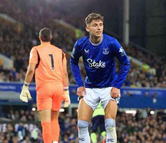 Everton Team News: Starting XI vs Leicester City with Dixon and Lindstrom Choices news-21092024-155503