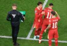 Supporters Celebrate Long-Awaited Substitution Victory After 100 Days news-26092024-005152