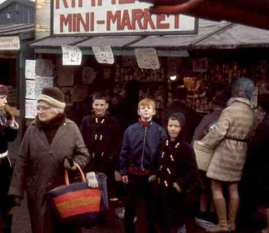 Capturing Market Days: 23 Stunning Vintage Photos news-27092024-084222