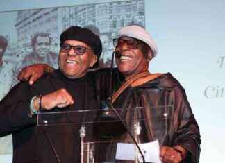 Capturing the Essence: 13 Photos of Citizens of Honour news-04102024-061320