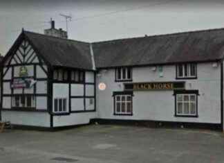 Discover the Haunting History of Warrington’s Oldest Pub: A Spooky Ghost Story news-10102024-044530