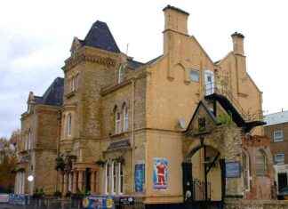 The Warrington Pub: A Unique Move Across the Road news-19102024-222437