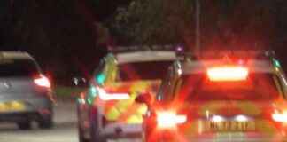 Police Deploy Large Presence and Helicopter to Stop Vehicle in Village news-24102024-052405