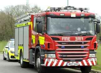 Firefighters respond to blaze on M56 Highway news-04112024-171908