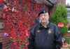 Remembrance Day Tribute: 73-Year-Old Veteran’s Stunning Poppy Display news-09112024-222154
