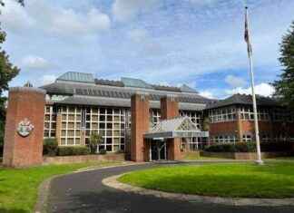 Judge reprimands disruptive defendant in courtroom news-16112024-122055