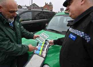 Taxi Drivers Receive Military Bandages for Knife Emergencies: A Vital Safety Measure news-28112024-044507