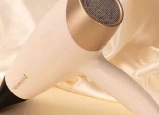 remington-lightweight-and-powerful-hairdryer-on-sale-for-17