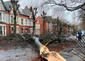 storm-darragh-10-devastating-pictures-from-merseyside