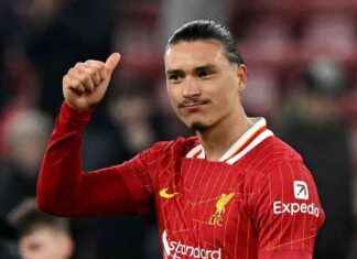 nunez-starts-as-alisson-absent-liverpool-vs-tottenham-explained
