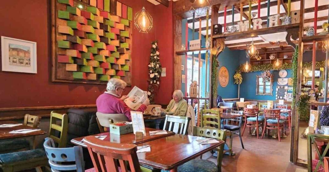 vibrant-caf-with-huge-breakfasts-on-tranquil-street