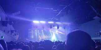 Safety Concern Forces The Darkness to Pause Liverpool Concert safety-concern-forces-the-darkness-to-pause-liverpool-concert