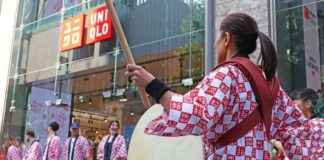 Long lines form in Liverpool for new store opening long-lines-form-in-liverpool-for-new-store-opening