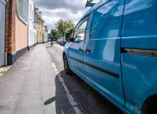 Neighbor parks van in front of house to avoid blocking own light – Liverpool Echo neighbor-parks-van-in-front-of-house-to-avoid-blocking-own-light-liverpool-echo
