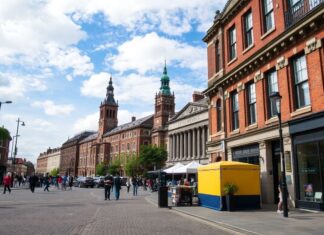 Liverpool’s Cultural Diversity: Exploring the City’s Multifaceted Heritage Liverpool's Cultural Diversity: Exploring the City's Multifaceted Heritage